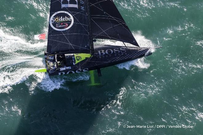 Hugo Boss, skipper Alex Thomson (GBR) at start of the Vendee Globe © Jean-Marie Liot / DPPI / Vendée Globe http://www.vendeeglobe.org