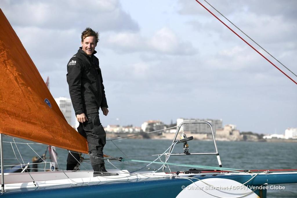 - Vendee Globe - Conrad Colman finishes under Jury Rig in Les Sables d’Olonne - February 24, 2017 ©  Olivier Blanchett / DPPI / Vendee Globe http://www.vendeeglobe.org/