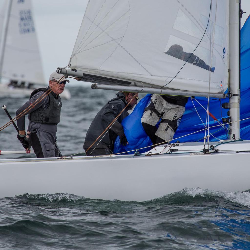 Chris Hampton helming, Tango. © Kylie Wilson Positive Image - copyright http://www.positiveimage.com.au/etchells