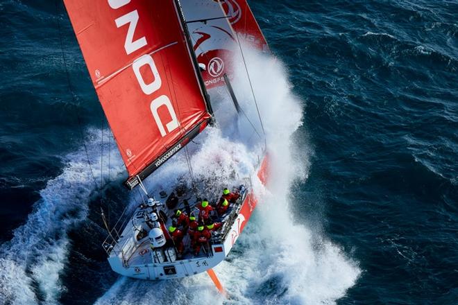 Dongfeng Race Team – Volvo Ocean Race ©  Benoit Stichelbaut / Dongfeng Race Team