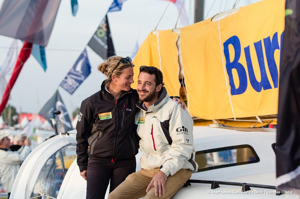 Louis Burton et Servane Escoffier  © Jean Louis Carli / AFP / DPPI / Vendée Globe