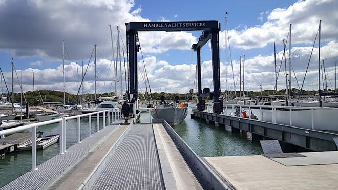 Maiden is lifted ashore at HYS 80 Ton Hoist Dock ©  Alex Pyle / HYS