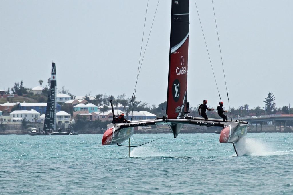 Emirates Team NZ hit 26kts in 6kts of wind - Round Robin 2, Day 6 - 35th America's Cup - Bermuda  June 1, 2017 © Richard Gladwell www.photosport.co.nz