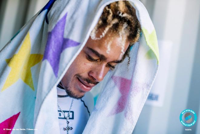 Day 5 – Matchu, already thinking about Morocco – GKA Kite-Surf World Tour Tarifa ©  Ydwer van der Heide