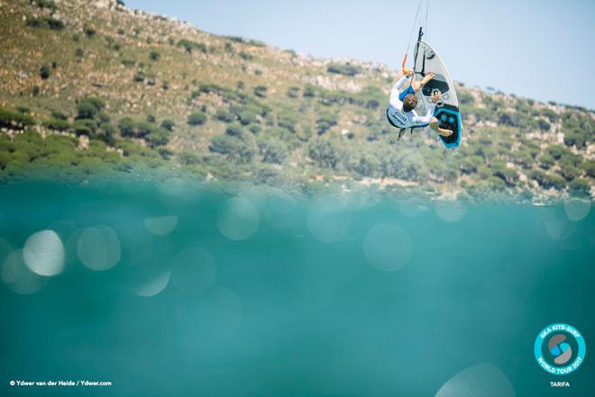 Day 5 – Keahi de Aboitiz – GKA Kite-Surf World Tour Tarifa ©  Ydwer van der Heide