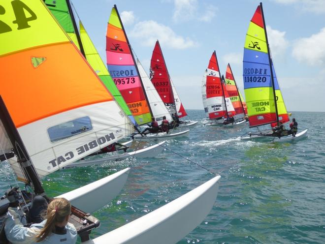 Hobie 16's starting – Channel Islands Hobie Cat Championships ©  Elaine Burgis