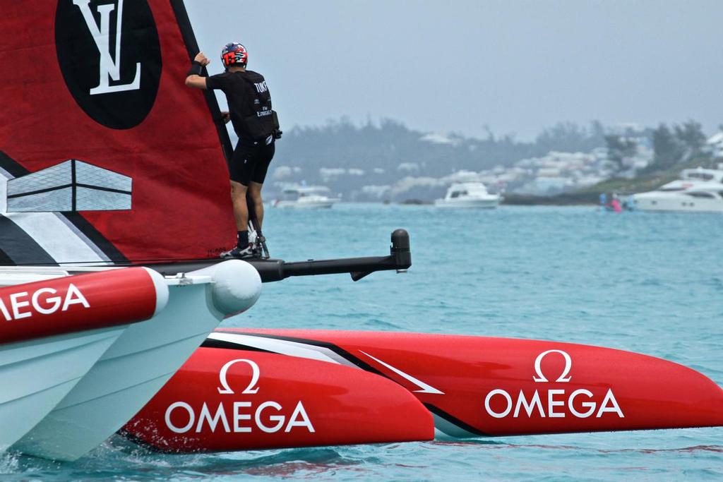 Emirates Team New Zealand - Challenger Final, Day 1 - Jib change between races 1 & 2 - 35th America's Cup - Day 14 - Bermuda  June 10, 2017 © Richard Gladwell www.photosport.co.nz