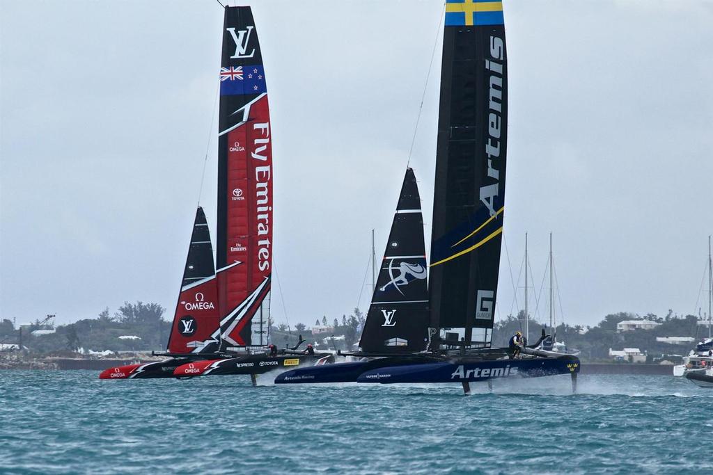 Emirates Team New Zealand - Challenger Final, Day 1 - Race 2 - 35th America's Cup - Day 14 - Bermuda  June 10, 2017 © Richard Gladwell www.photosport.co.nz