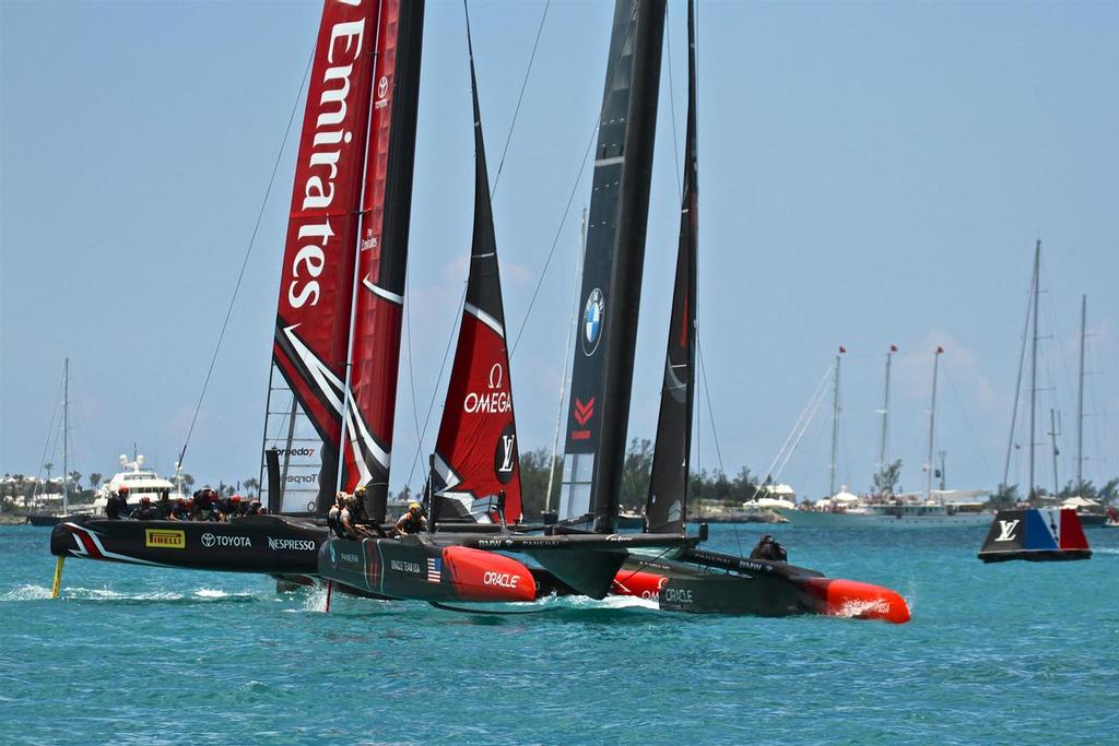 Emirates Team New Zealand and Oracle Team USA - 35th America’s Cup Match - Start Race 1 - Bermuda  June 17, 2017 © Richard Gladwell www.photosport.co.nz