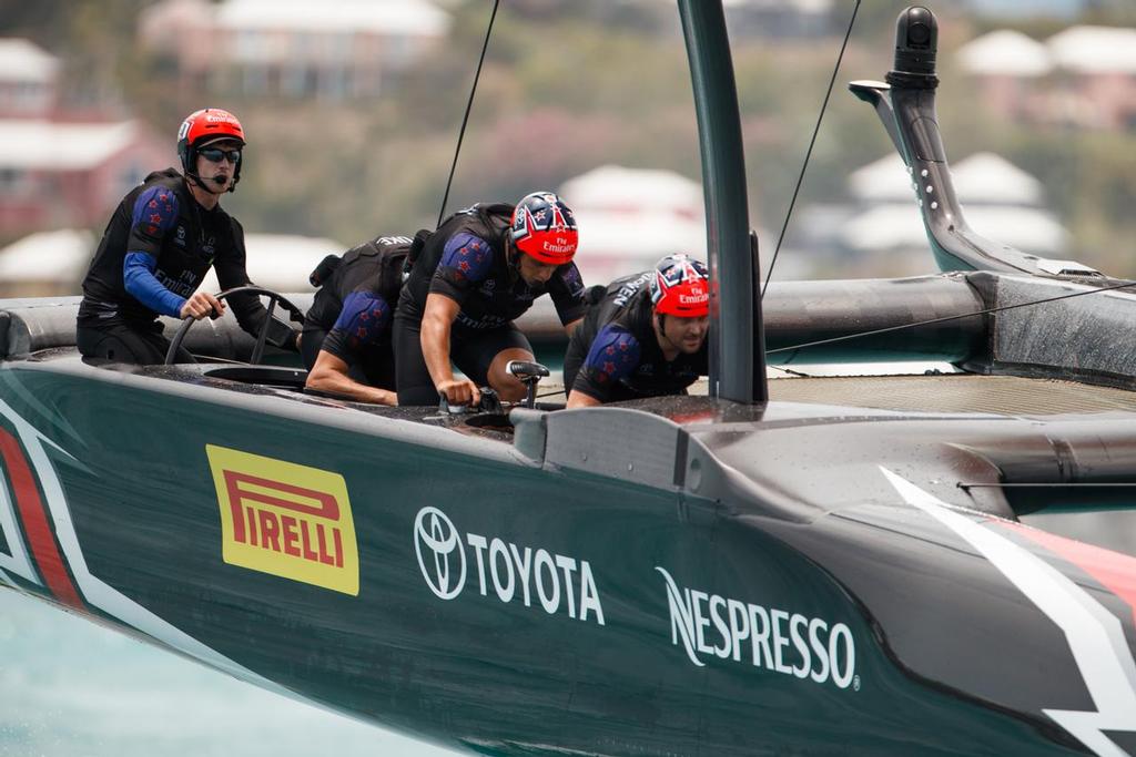 02/06/17 Emirates Team New Zealand sailing on Bermuda's Great Sound in the Louis Vuitton America's Cup Qualifiers <br />
Round Robin 2 - Race 08 - Emirates Team New Zealand (NZL) vs. SoftBank Team Japan <br />
 <br />
Copyright: Richard Hodder / Emirates Team New Zealand © Richard Hodder/Emirates Team New Zealand