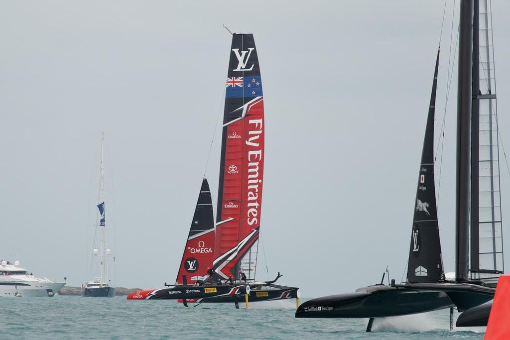 02/06/17 Emirates Team New Zealand sailing on Bermuda's Great Sound in the Louis Vuitton America's Cup Qualifiers <br />
Round Robin 2 - Race 08 - Emirates Team New Zealand (NZL) vs. SoftBank Team Japan <br />
 <br />
Copyright: Richard Hodder / Emirates Team New Zealand © Richard Hodder/Emirates Team New Zealand