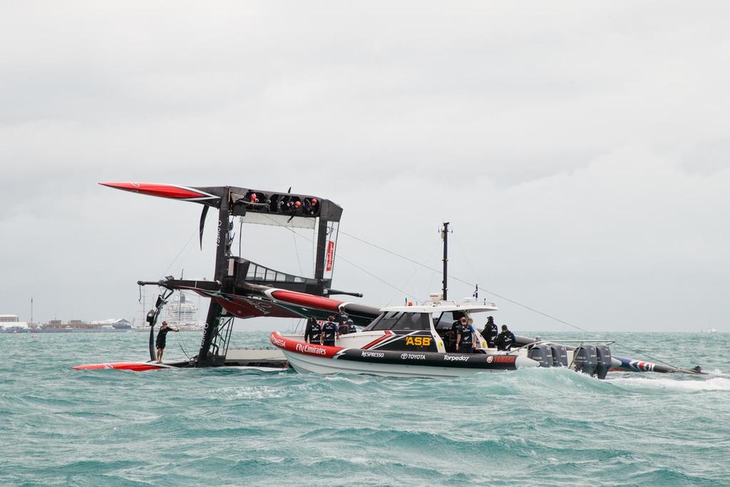 Emirates Team New Zealand sailing on Bermuda's Great Sound in the Louis Vuitton America's Cup Challenger Playoffs Semi-Finals<br />
Emirates Team New Zealand (NZL) vs. Land Rover BAR (GBR) Race 4<br />
 <br />
Copyright: Richard Hodder / Emirates Team New Zealand © Richard Hodder/Emirates Team New Zealand