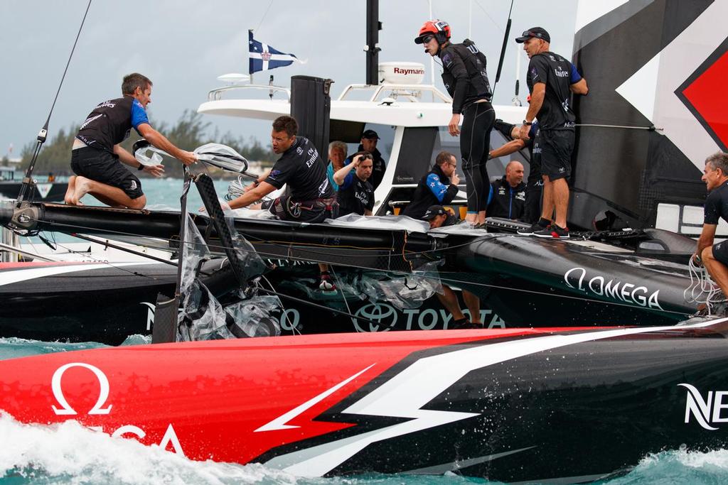 Emirates Team New Zealand sailing on Bermuda's Great Sound in the Louis Vuitton America's Cup Challenger Playoffs Semi-Finals<br />
Emirates Team New Zealand (NZL) vs. Land Rover BAR (GBR) Race 4<br />
 <br />
Copyright: Richard Hodder / Emirates Team New Zealand © Richard Hodder/Emirates Team New Zealand