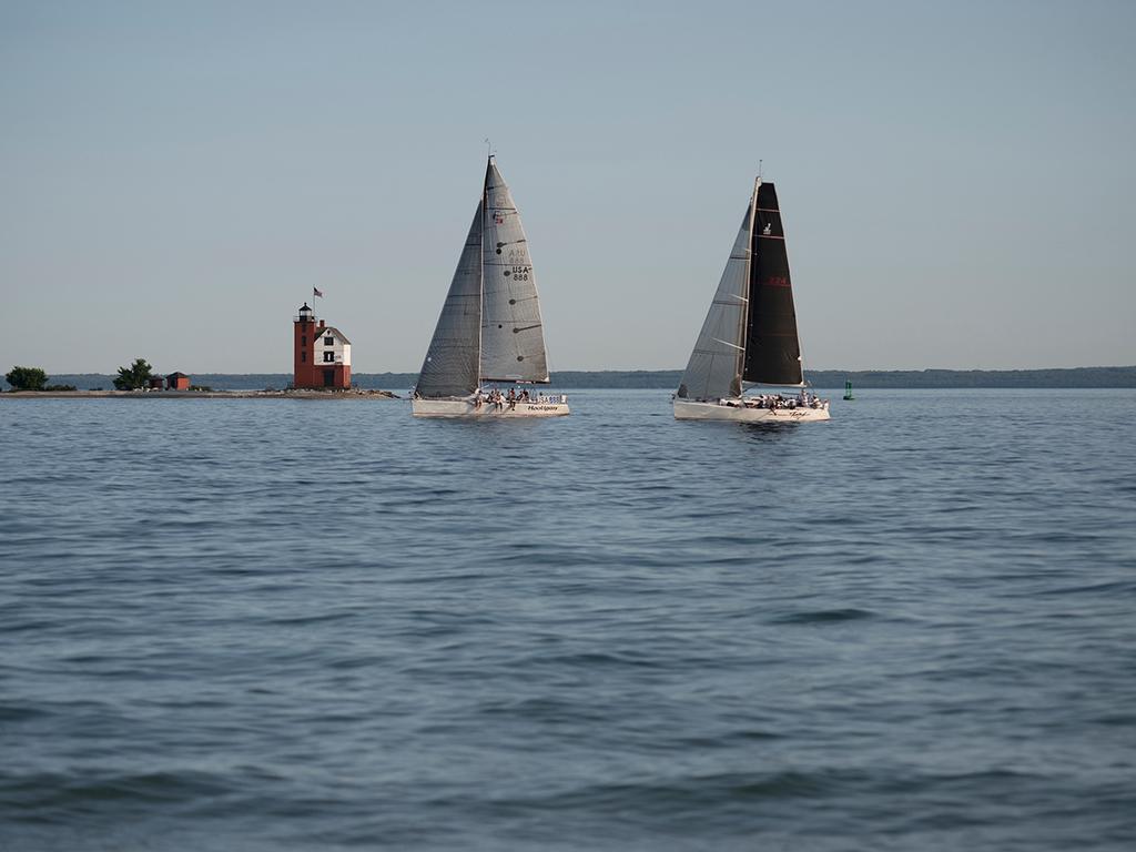 2017 109th Chicago Yacht Club Race to Mackinac © Bob Carr