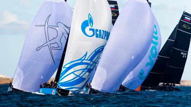 The fleet is nose to tail around the windward mark – RC44 Marstrand World Championship ©  Pedro Martinez / Martinez Studio / RC44