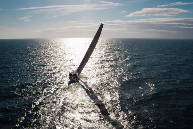 Day 1 – The fleet approaching the Fastnet Rock – Rolex Fastnet Race ©  Rolex / Carlo Borlenghi http://www.carloborlenghi.net