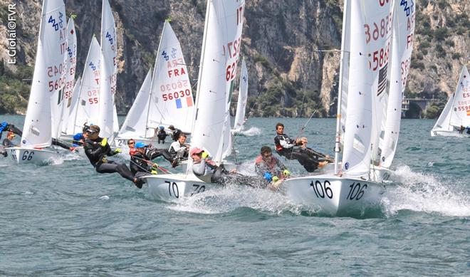 420 Class racing on day 4 – 420 and 470 Junior European Championship ©  Elena Giolai/Fraglia Vela Riva
