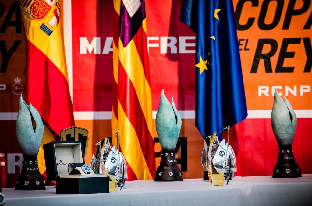 Prizegiving with King Felipe VI - 36 Copa del Rey MAPFRE © Jesus Renedo / GC32 Racing Tour