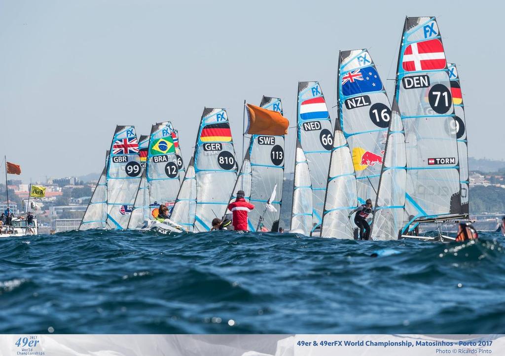 49erFX start - 2017 49er and 49erFx Worlds, Final day, Portugal &copy; Ricardo Pinto http://www.americascup.com
