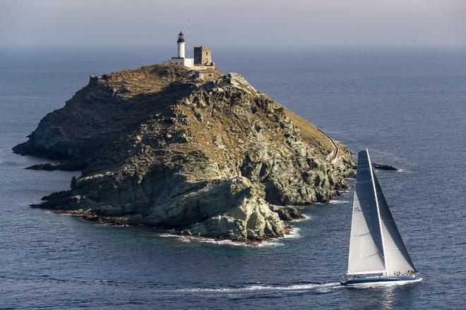 Sir Lindsay Owen-Jones' Magic Carpet³ rounds the Giraglia Rock – Giraglia Rolex Cup ©  Rolex/ Kurt Arrigo http://www.regattanews.com