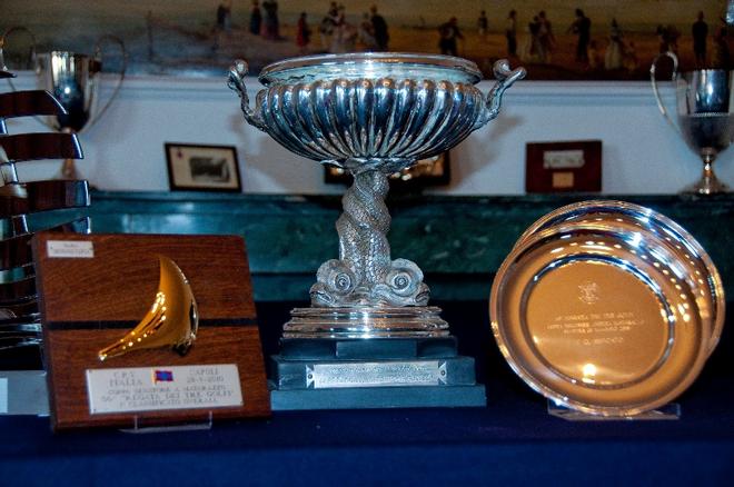 Much silverware is available for the Regata dei Tre Golfi ©  Francesco Rastrelli / CRVI