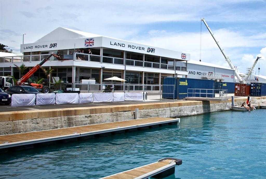 Removal of prefabricated buildings two days after the end of the 35th America’s Cup in Bermuda © Richard Gladwell www.photosport.co.nz