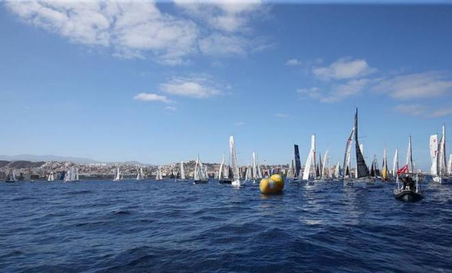 The fleet under spinnaker in a light trade wind – Mini-Transat La Boulangère ©  Christophe Breschi