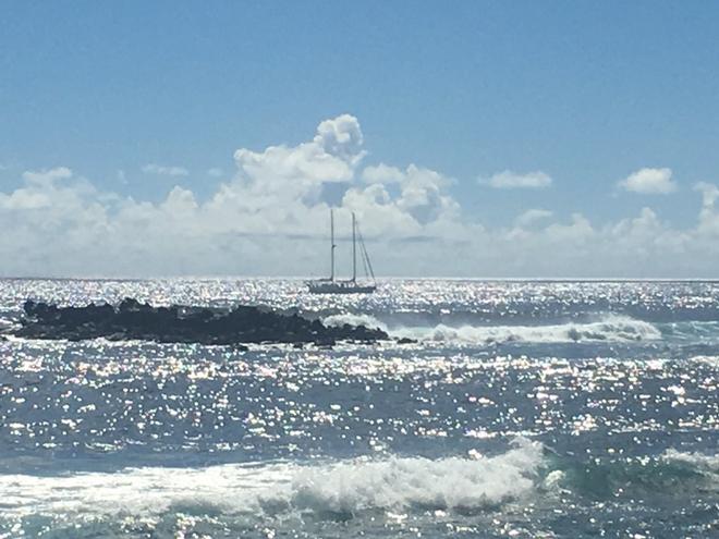 Commitment on anchor behind the breakers – Easter Island / Isla de Pascua / Rapa Nui ©  Kristen Anderson