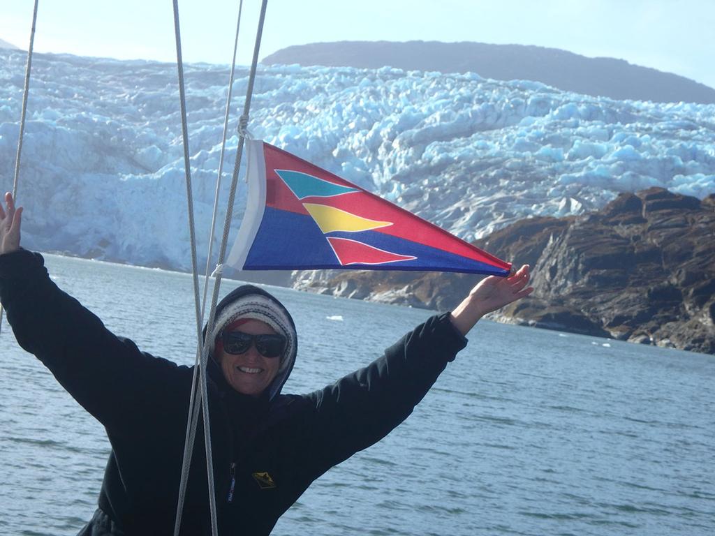 Flying the NCYC burgee – Glacier Tempanos © Kristen Anderson