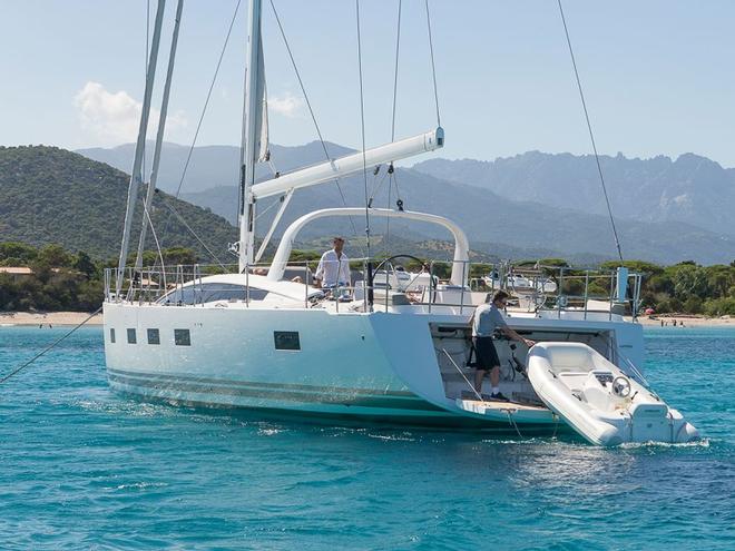 Jeanneau 64-E5 ©  Gilles Martin-Raget / Jeanneau France