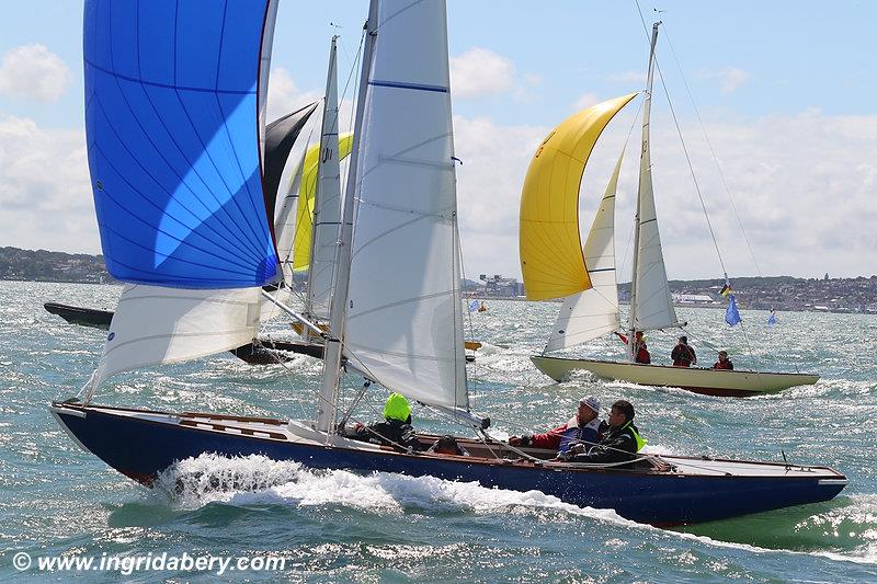 The sunshine returns on day 7 at Lendy Cowes Week 2017 photo copyright Ingrid Abery / www.ingridabery.com taken at Cowes Combined Clubs and featuring the Seaview Mermaid class