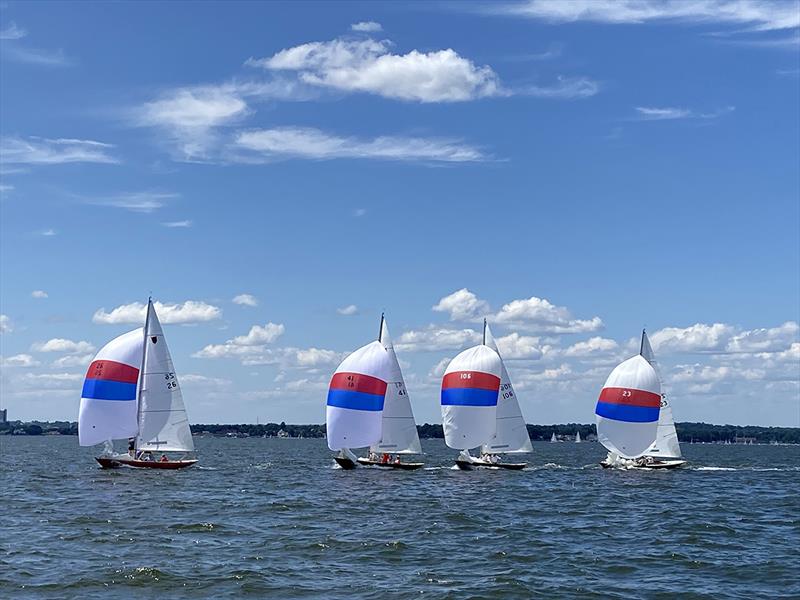 larchmont yacht club launch