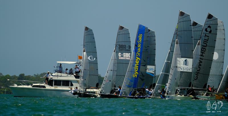 Startline for race 2 photo copyright Mitchell Pearson / SurfSailKite taken at Darling Point Sailing Squadron and featuring the 16ft Skiff class