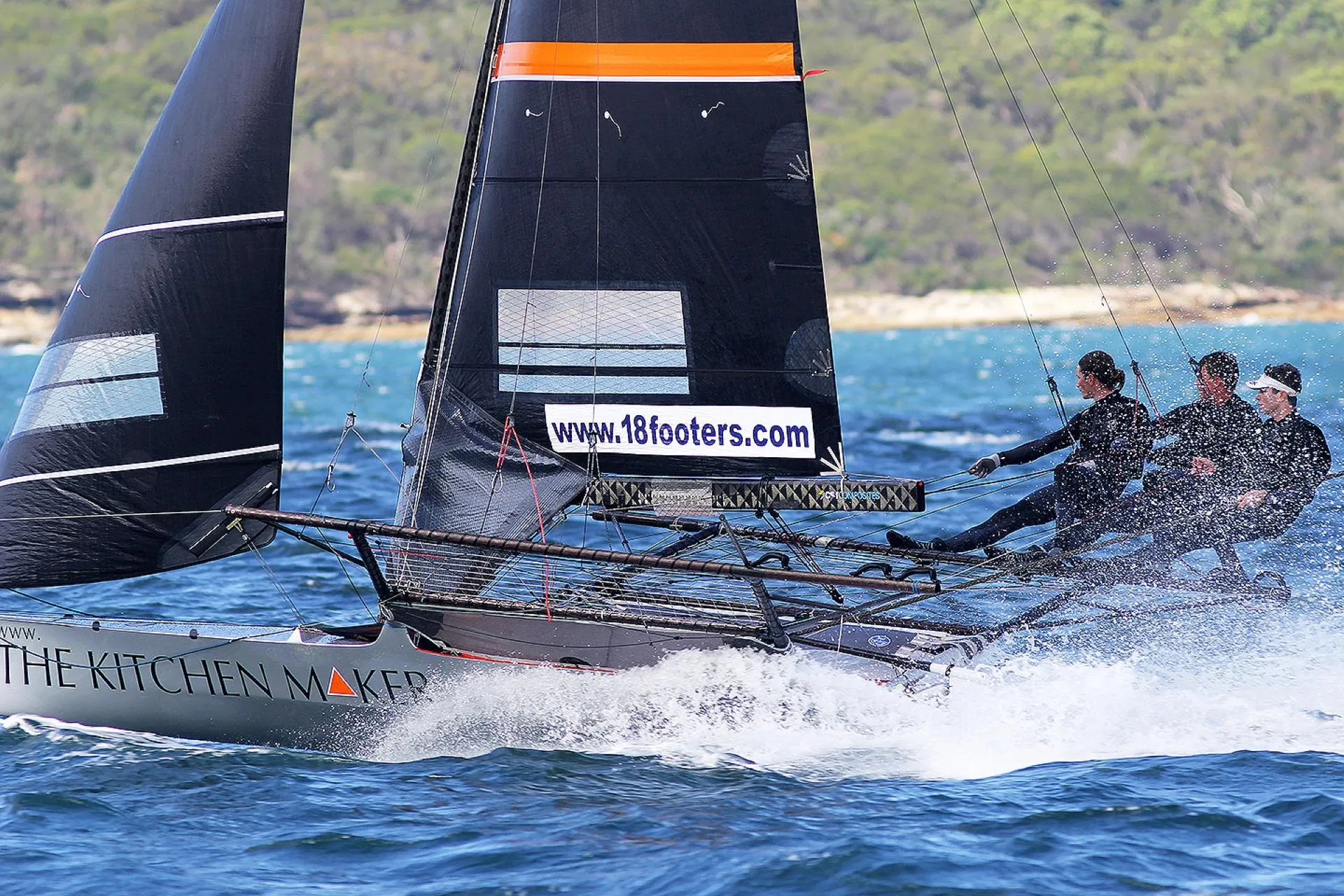 18 Footer Tradition - Well-deserved result for crew & sponsor