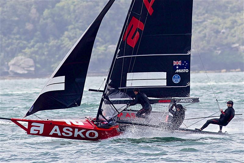 Asko Appliances at the Shark Island mark rounding during 18ft Skiff Spring Championship Race 2 photo copyright Frank Quealey taken at Australian 18 Footers League and featuring the 18ft Skiff class