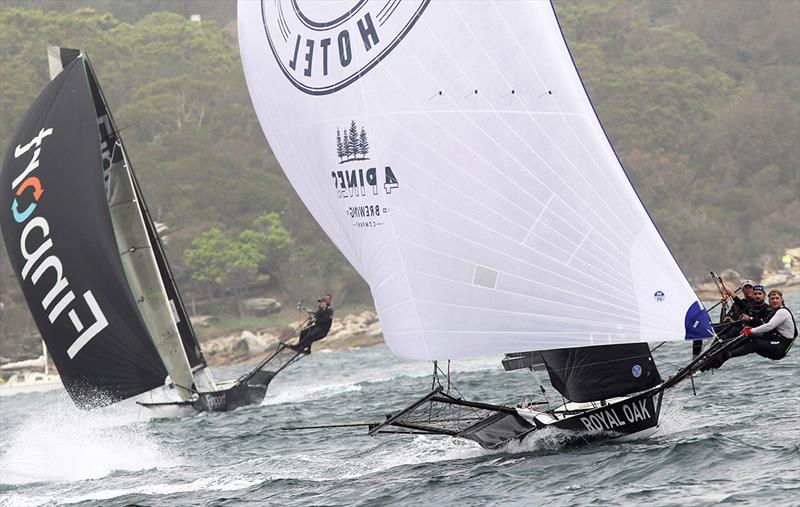 The Oak Double Bay-4 Pines leads Finport Finance into the bottom mark in a race during the Australian Championship - photo © Frank Quealey