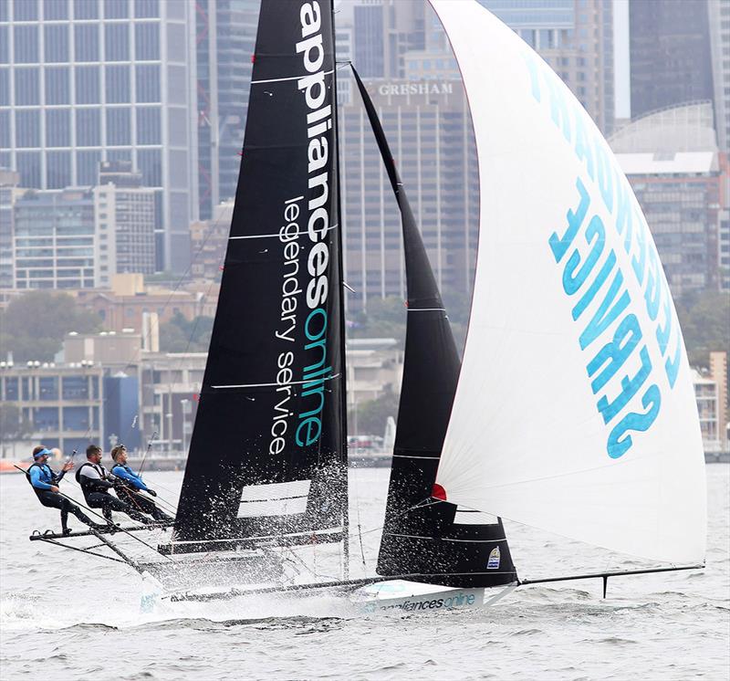 Brett Van Munster drives Appliancesonline.com.au hard under her big spinnaker - 18ft Skiffs Club Championship - photo © Frank Quealey