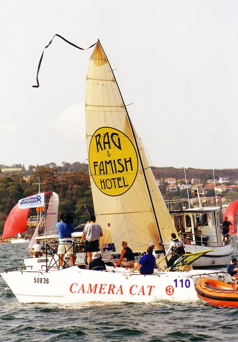 Rag and Famish Hotel team receives the blue ribbon for winning the 2001 Giltinan World Championship - photo © Frank Quealey