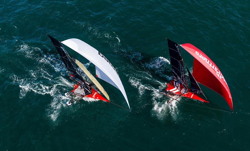Shaw and Partners and Smeg just before the bottom mark on the first lap of the course - 18ft Skiffs: Club Championship, Race 1 - photo © SailMedia