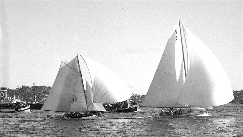 Tarua leads Alstar at the 1951 worlds on Sydney Harebour - photo © Archive