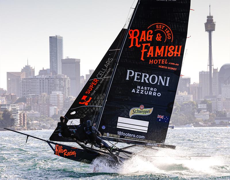 Rag and Famish Hotel, the leader of the Sixt Spring Championship at the