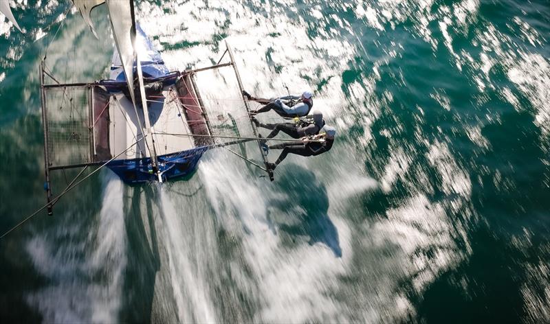 Yandoo, zafer hızını sergiliyor - fotoğraf © SailMedia