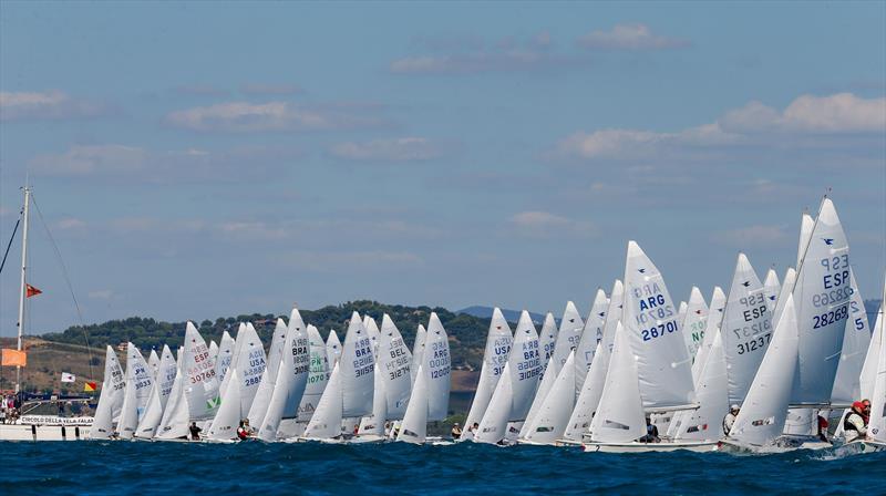 Race start on day 1 of the Snipe Worlds in Talamone, Italy photo copyright Matias Capizzano taken at Circolo della Vela Talamone and featuring the Snipe class