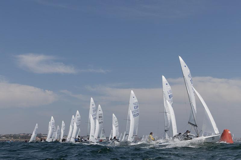 2022 Snipe World Championship day 3 photo copyright Matias Capizzano / www.capizzano.com taken at Clube Naval de Cascais and featuring the Snipe class