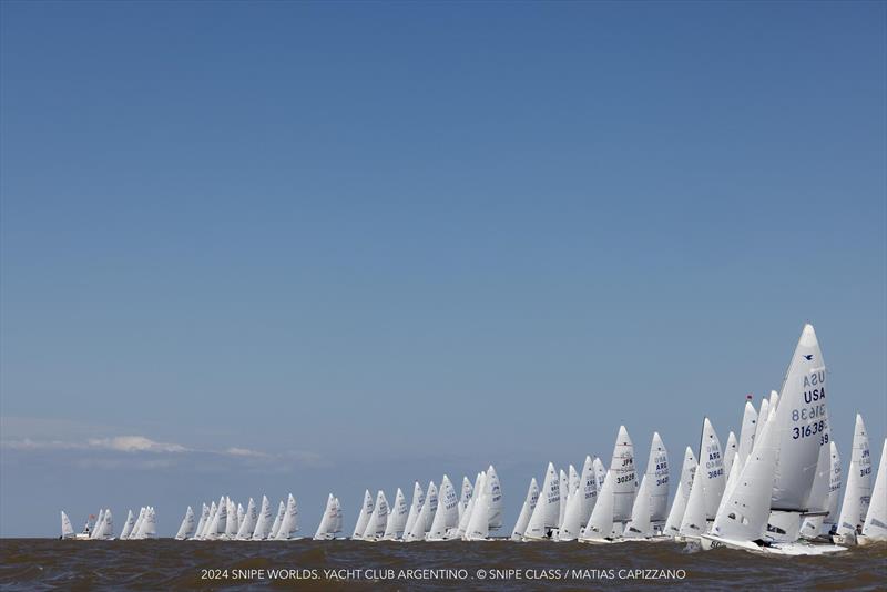 2024 Snipe World Championship at Buenos Aires, Argentina photo copyright Matias Capizzano taken at Yacht Club Argentino and featuring the Snipe class