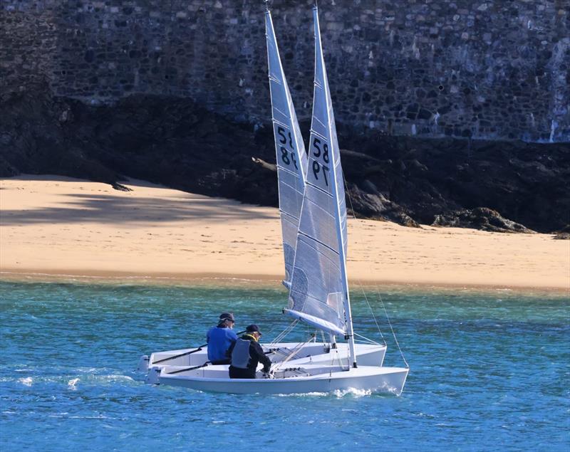 Salcombe Yat Kulübü'nde düzenlenen P&B Solo Western Serisi - fotoğraf © Lucy Burn