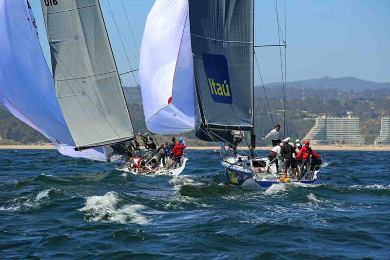 Regata Interclubes y de la Prensa day 1 photo copyright Rodrijo Aljaro taken at Cofradía Náutica del Pacífico and featuring the Soto 40 class