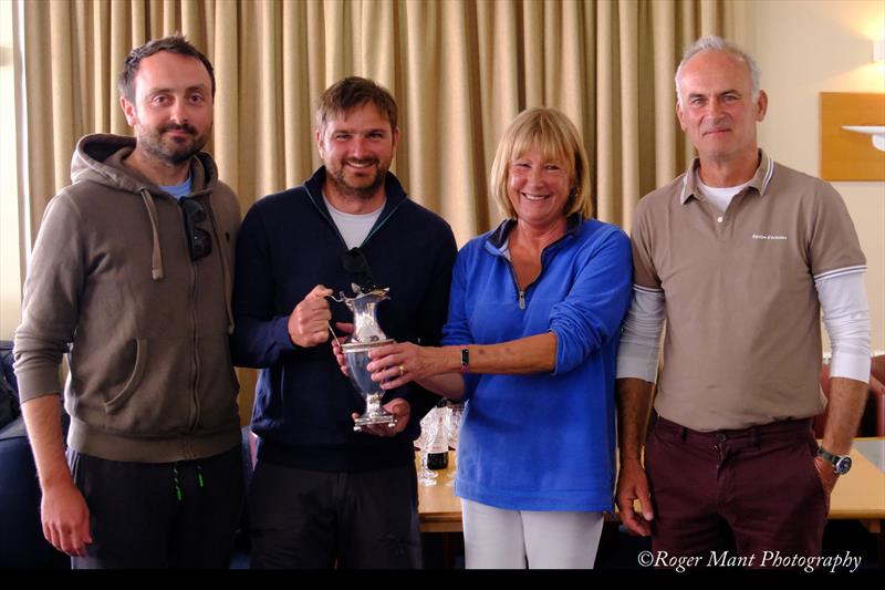 Jono Brown and Chris Agar, with Jenny Harris (Oliver Lee's daughter) and Class Captain Daniel Wastnage during the Squib East Coast Championship 2022 - photo © Roger Mant Photography