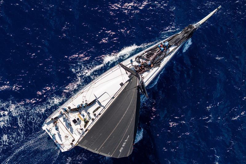Maxi 100 – Leopard 3  - photo © Alex Turnbull