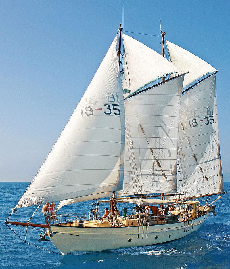 The pole masted, gaff rigged, topsail Schooner, Derwent Hunter. - photo © Tallship Adventures